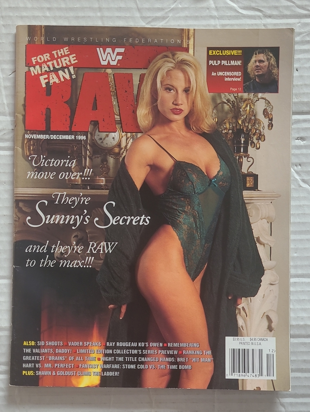WWF RAW Magazine November/December 1996 Featuring Sunny Cover + Poster